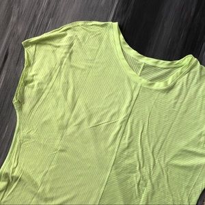 Lululemon Retreat Tee